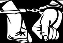 बन्दुक की नोक पर अपहरण व लूट मामले में दो आरोपी गिरफ्तार । HATHKADI